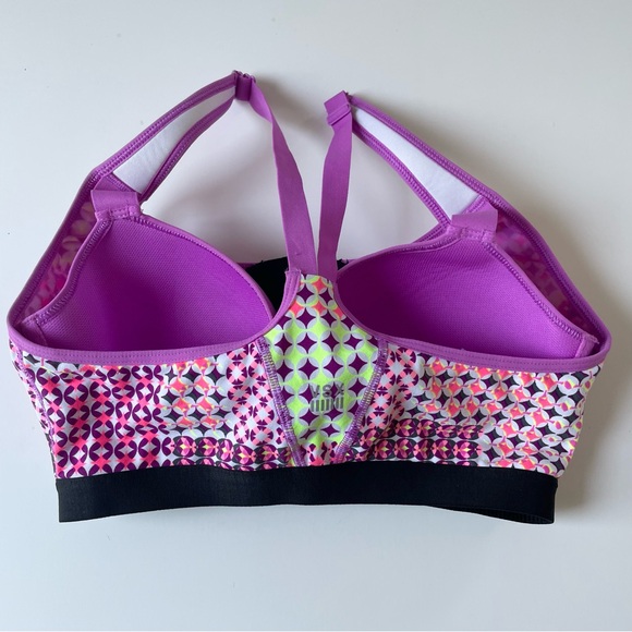 Victoria’s Secret sports bra - Picture 2 of 4